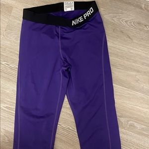 Nike Pro Capris
